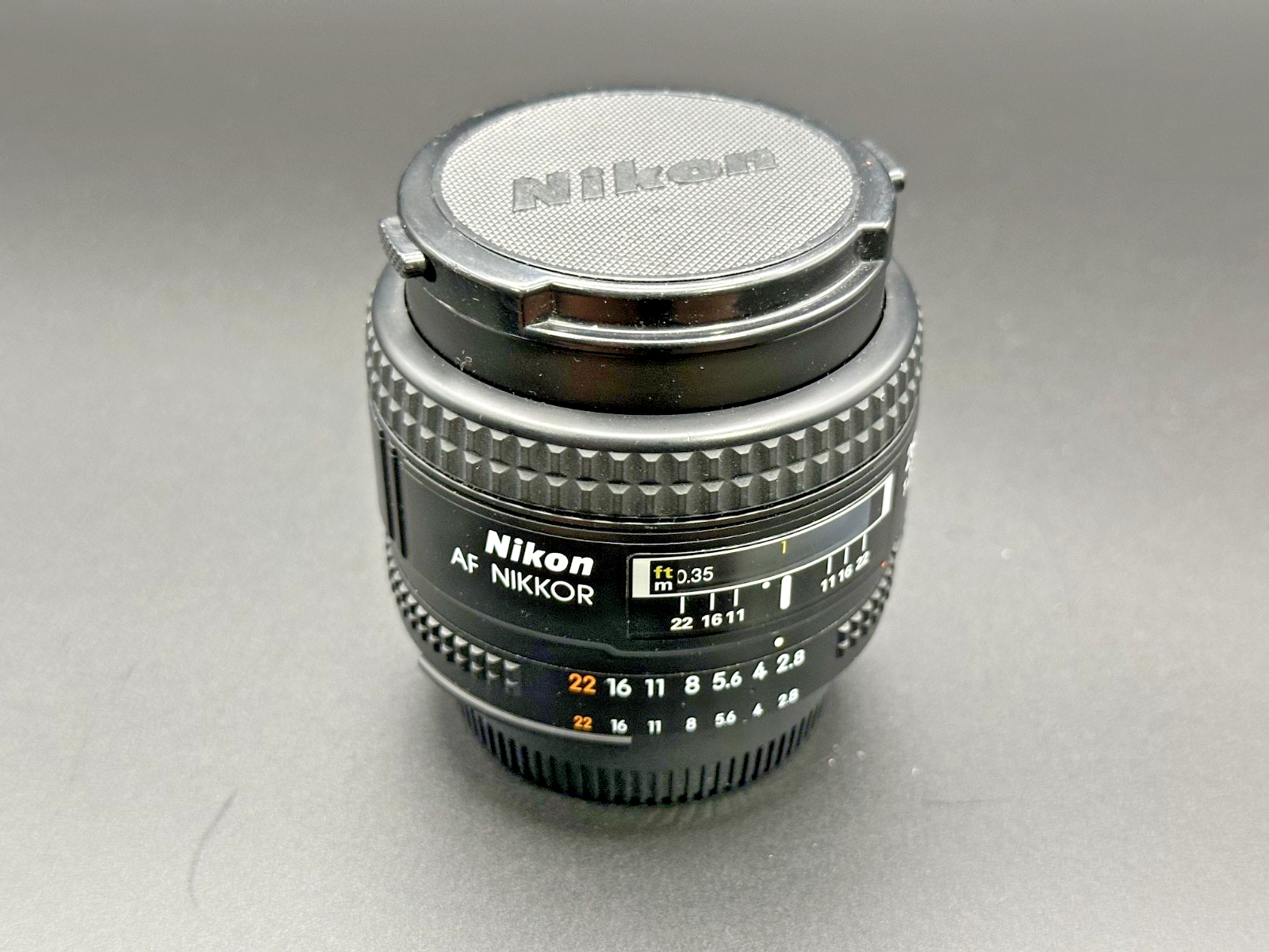 Nikon AF NIKKOR 28mm f/2.8D Camera Lens with Front & Rear Caps0