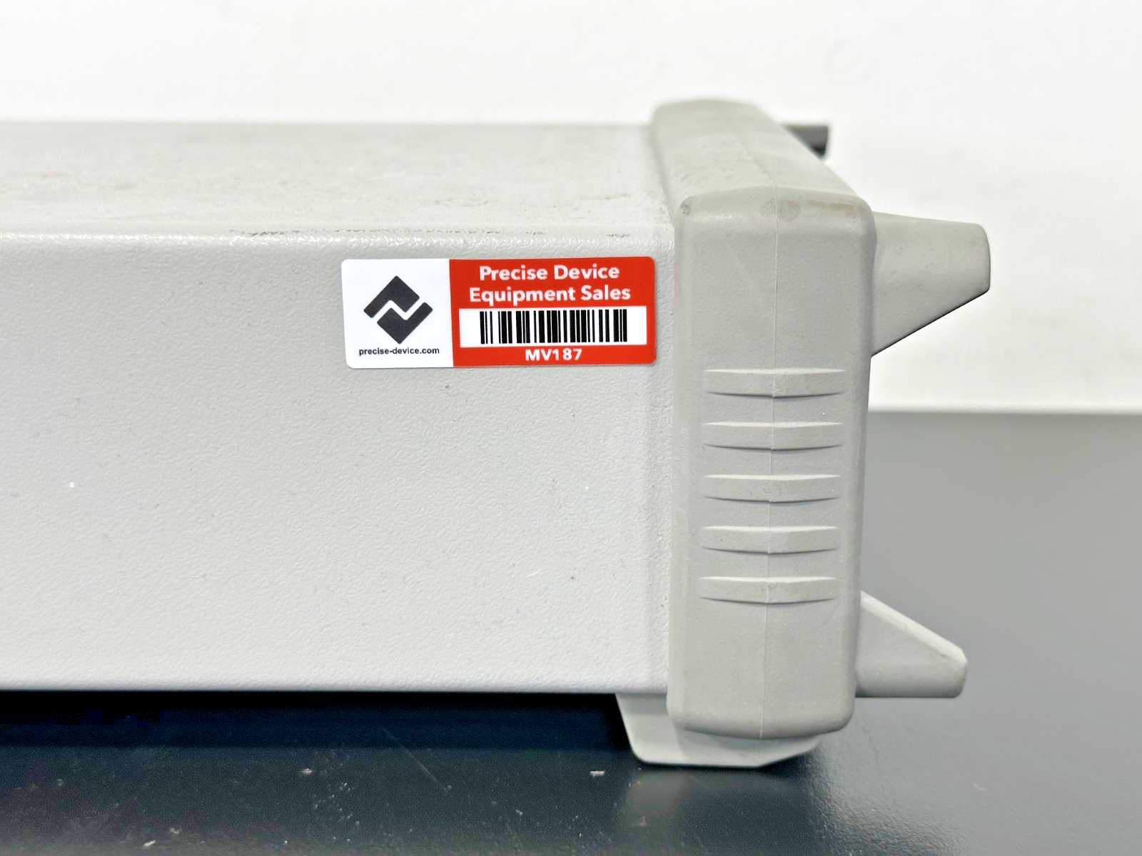 HP 33120A 15MHz Function Arbitrary Waveform Generator Option 001 Powers  Working6