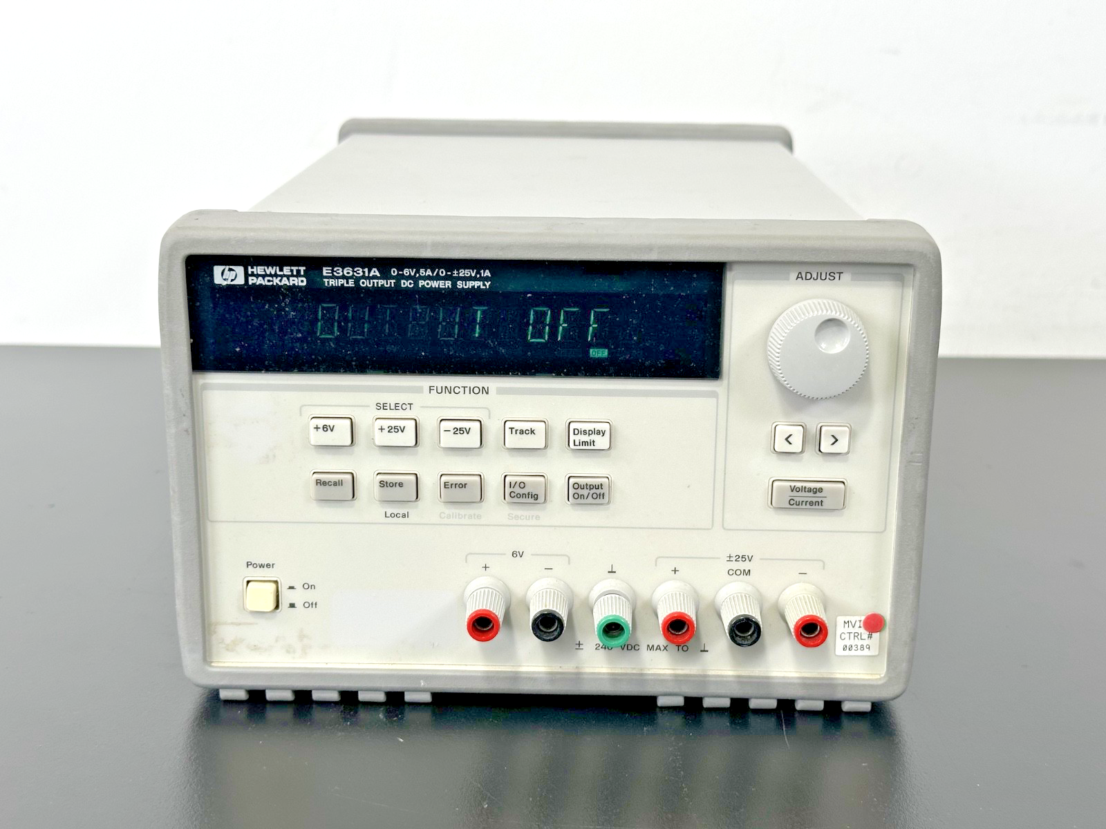 HP E3631A Triple Output DC Power Supply 0 6V 5A ±25V 1A Powers On Working0