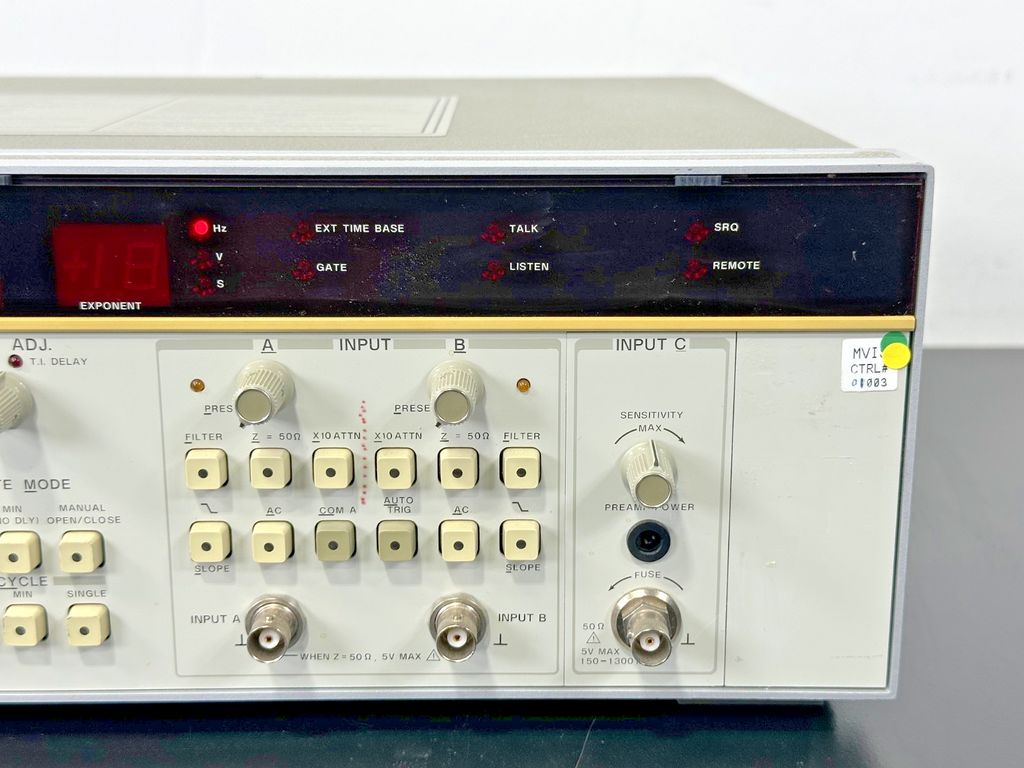HP 5335A Universal Counter 200MHz Option 040 1.3GHz Powers On Working2