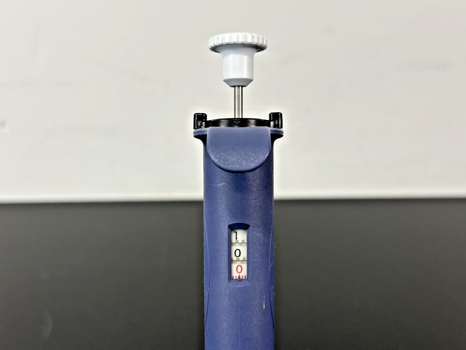 Rainin L 10 Classic Adjustable Single Channel Pipette 1 10µL5