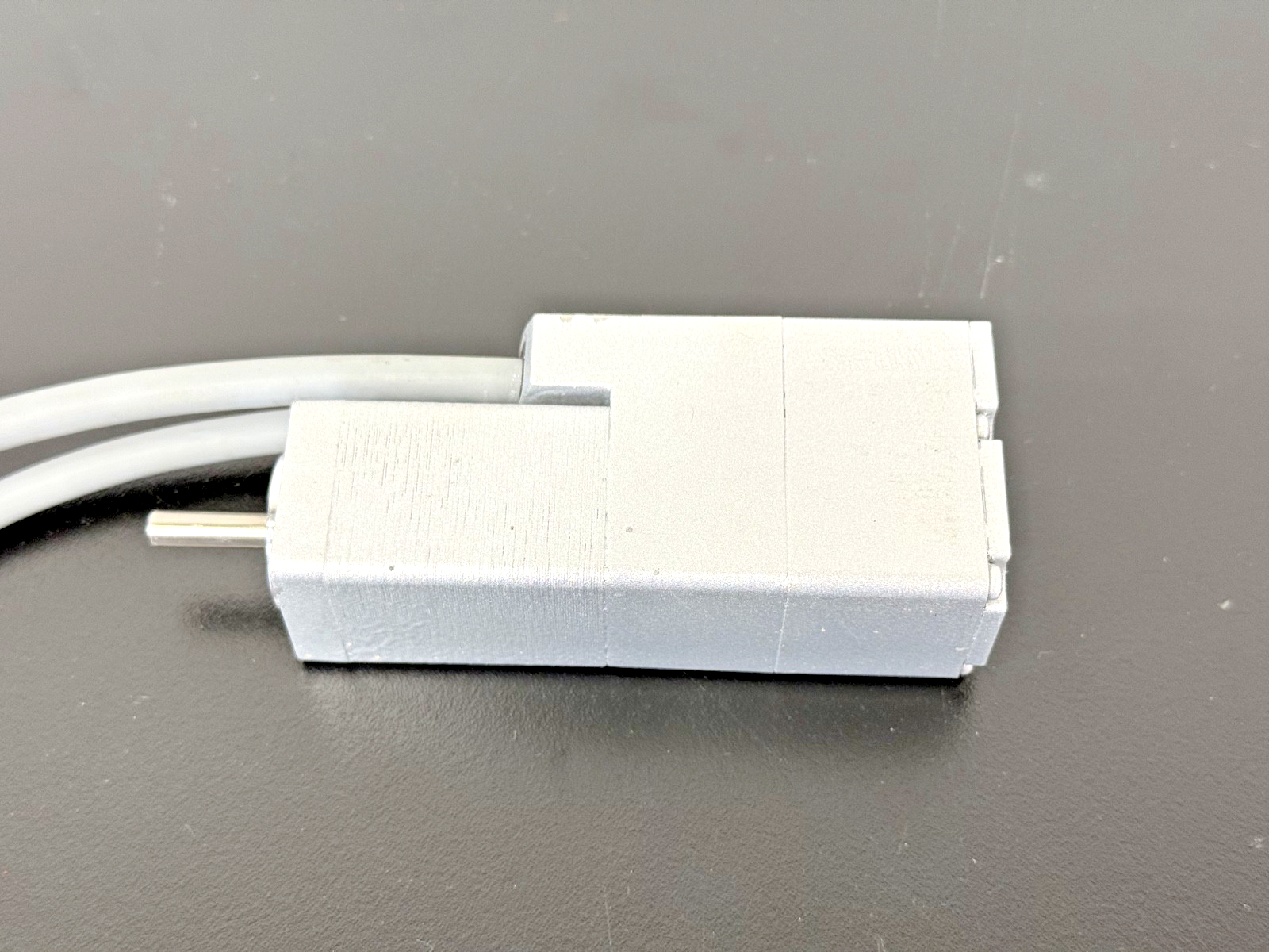 Festo EMMS ST 28 L SEB Servo Motor 1451382 24 48V DC1