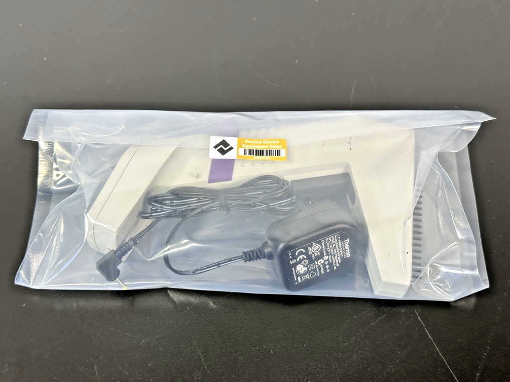 Matrix Impact2 2060 16 Channel 1 30uL Electronic Pipette w/ Charger Powers On4