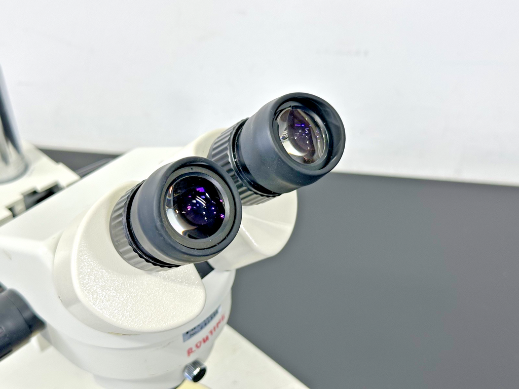 RaxVision Binocular Stereo Zoom Microscope with Adjustable Stand & Base4