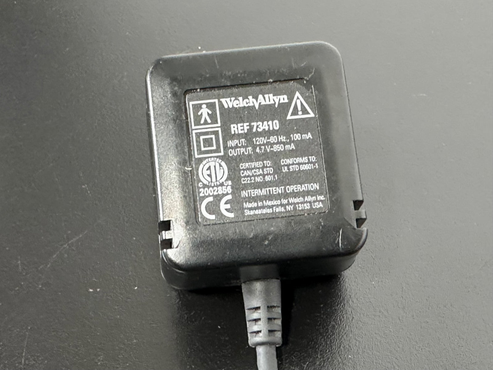 Welch Allyn 73410 Fiber Optic Illuminator Light Source Working3