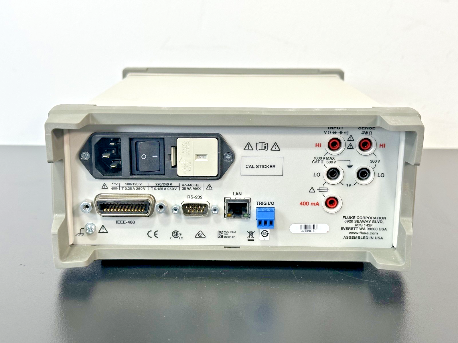 Fluke 8846A 6 1/2 Digit Precision Bench Multimeter IEEE 488 LAN RS 2323
