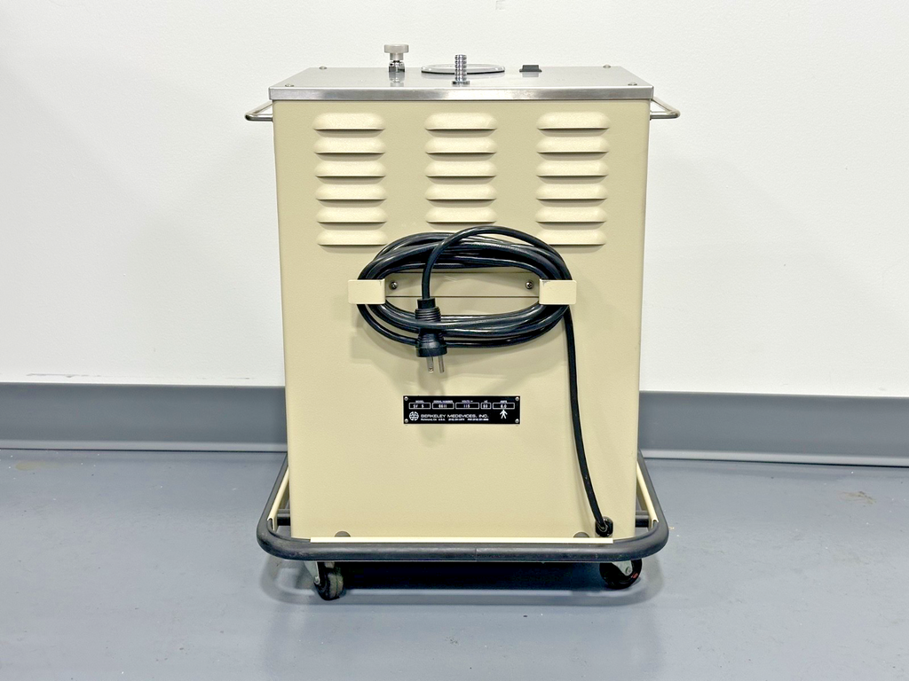 Berkeley Medevices SyneVac SV 5 Vacuum Aspirator 115V Used Tested Working2