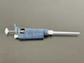 Gilson Pipetman P100 Single Channel Pipette 10 100 uL0