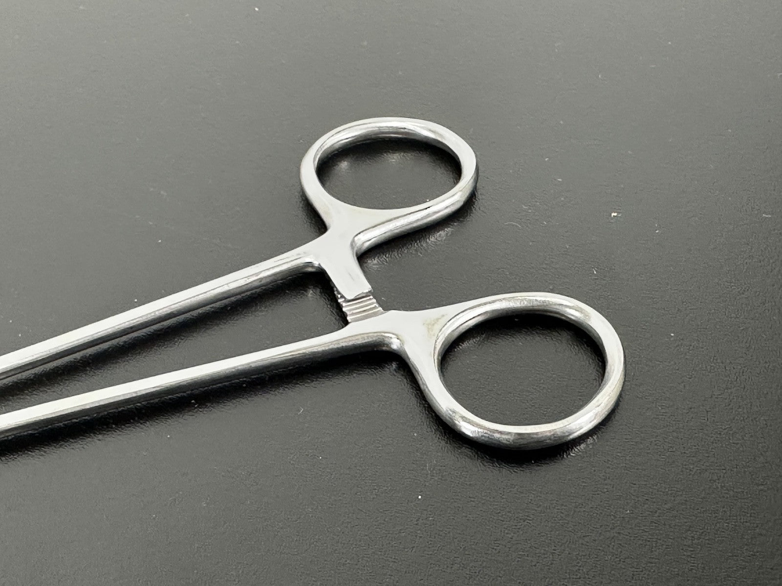 V. Mueller CH 1720 Curved Rochester Pean Hemostatic Forceps Clamp1