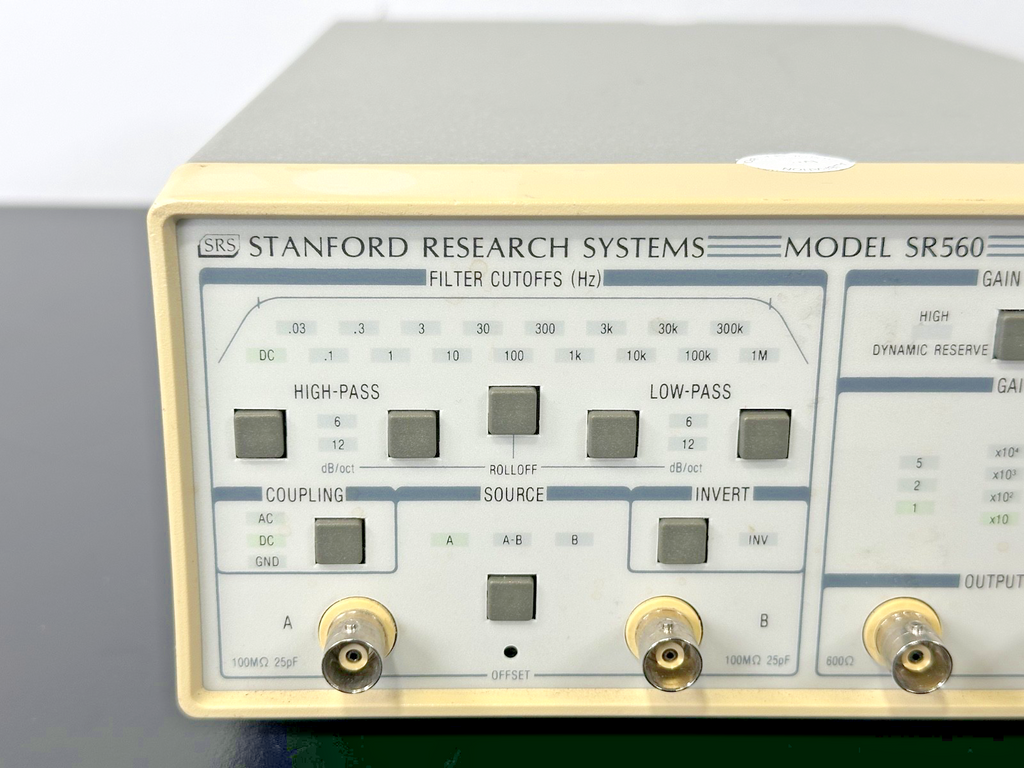 Stanford Research Systems SR560 Low Noise Voltage Preamplifier1