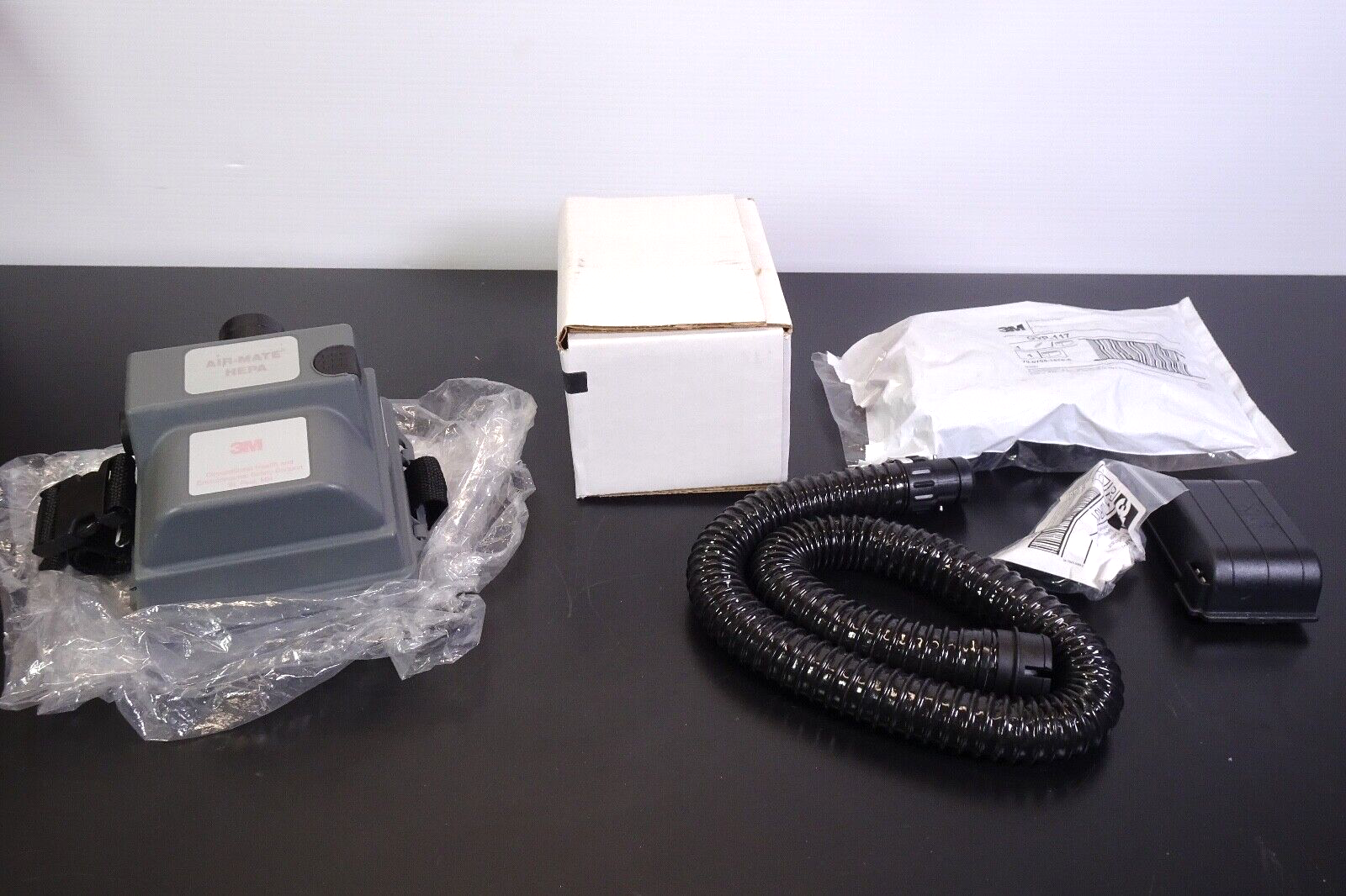 3M AMH 1U | 3M 520 03 63 AIR MATE HEPA Air Filter Unit w/ Battery & Hose0