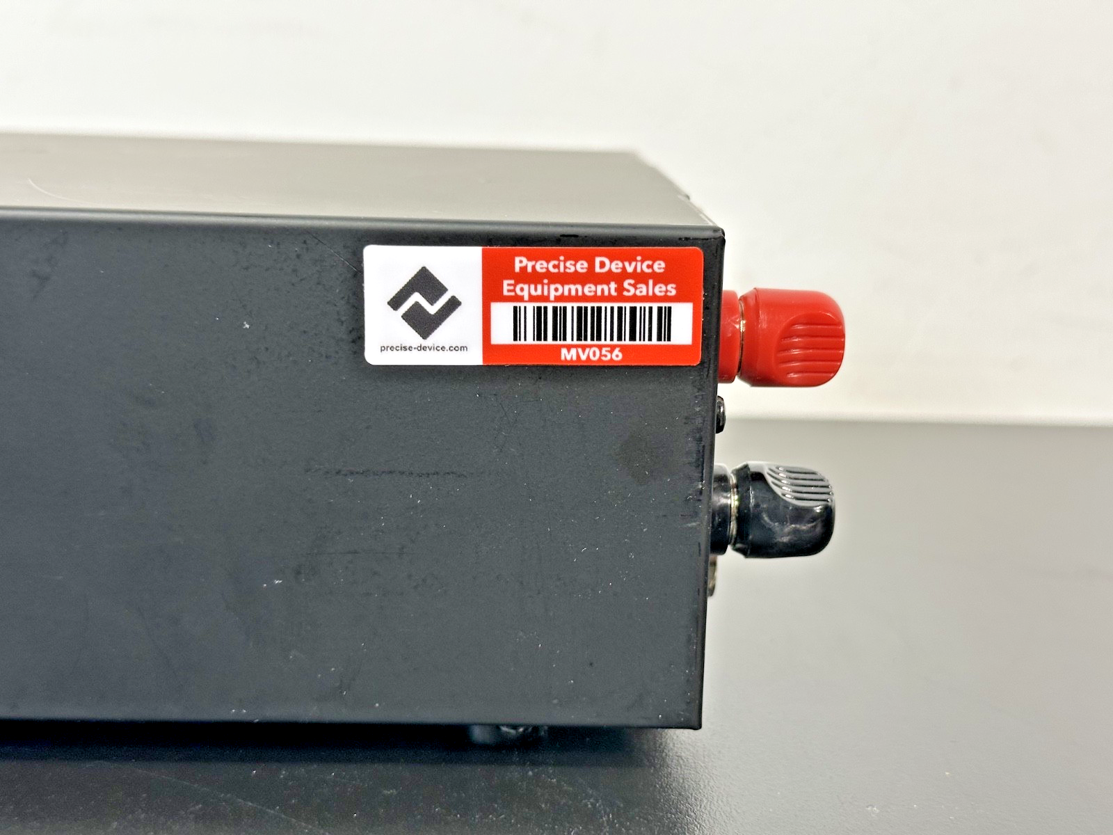 B&K Precision 1688B Switching DC Power Supply 1 18V 20A 360W Working5
