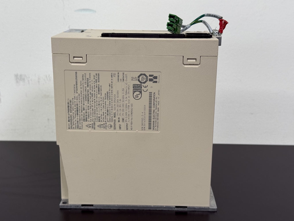 YASKAWA SGD7W 5R5A20A Servo Drive3