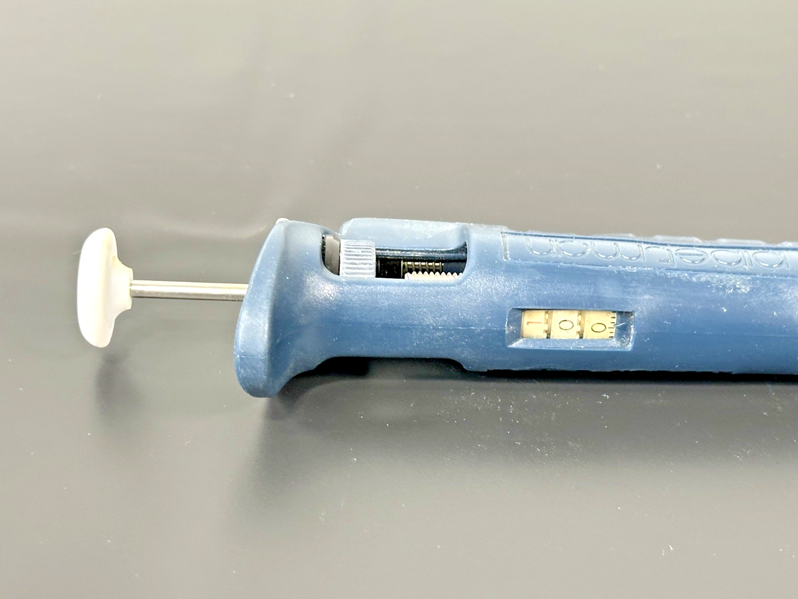 Gilson P1000 Adjustable Micropipette 100 1000µL Single Channel Pipettor3