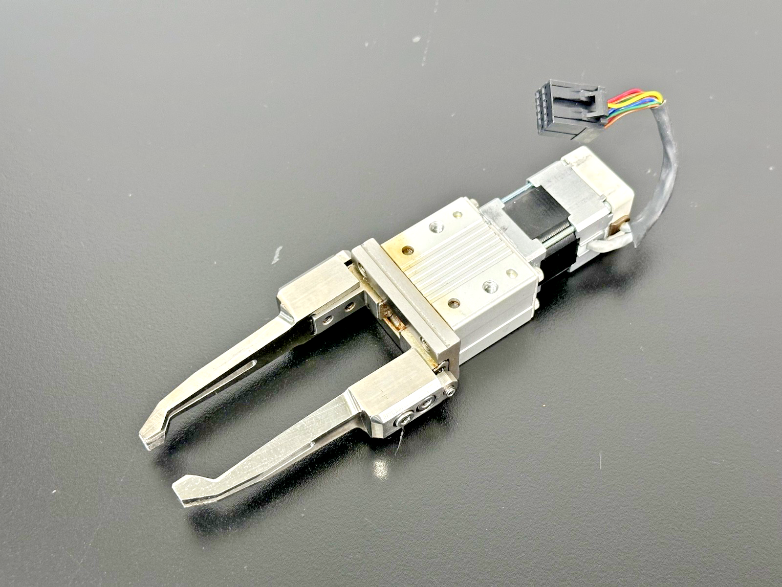 SMC LEHZ20LK2 10 R56ND Electric Parallel Gripper 28N3