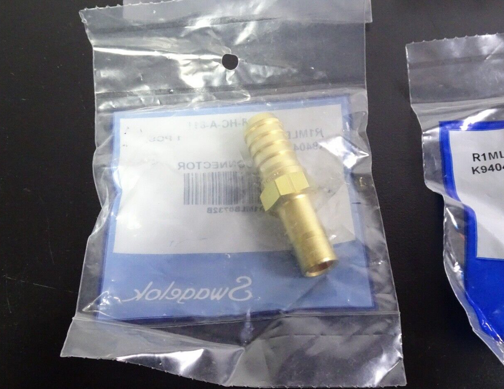 Lot 21) Swagelok K94040 Brass Hose Connector3