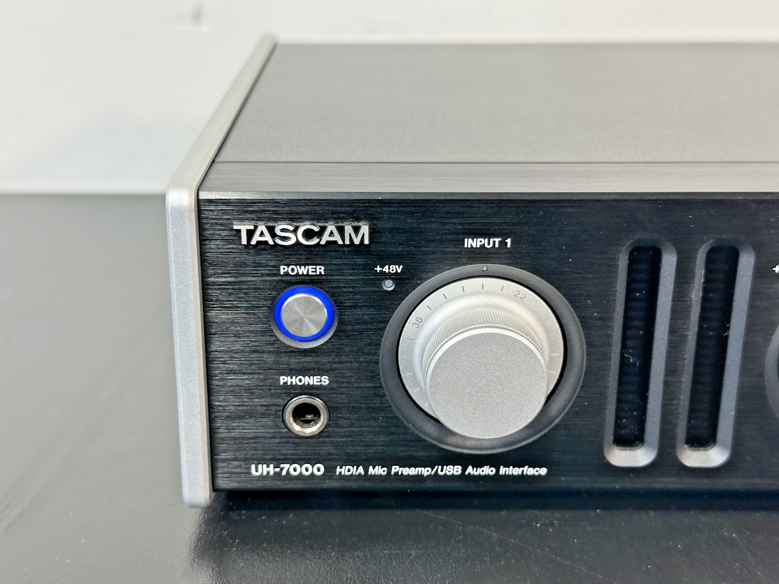TASCAM UH 7000 HDIA Mic Preamp USB Audio Interface 24 Bit 192kHz Working1