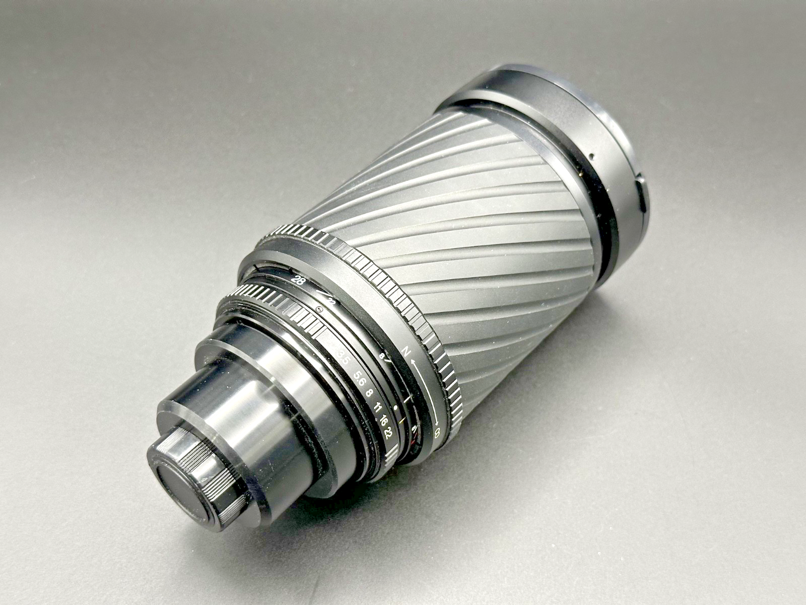 Computar MC Macro Zoom 28 200mm f/3.5 5.3 Camera Lens No. 9702850