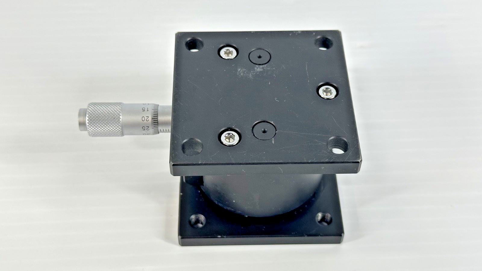 Melles Griot Manual Two Axis Tip Tilt Precision Positioning Stage4