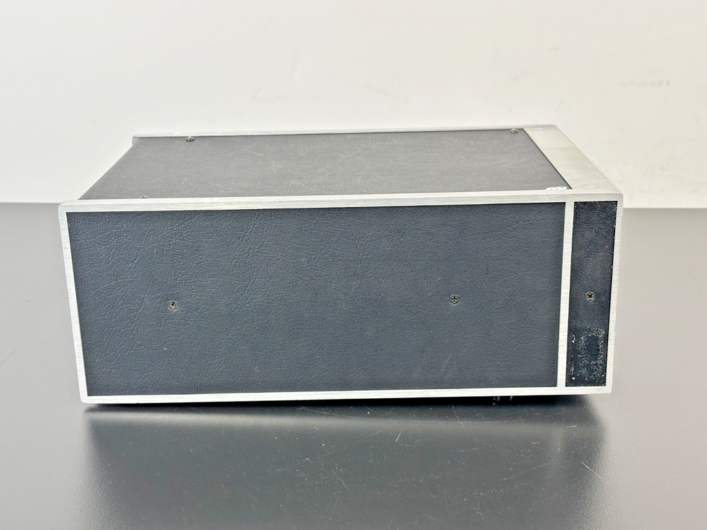 Gamma Scientific RS 3 Lamp Monitor & Control  Working2