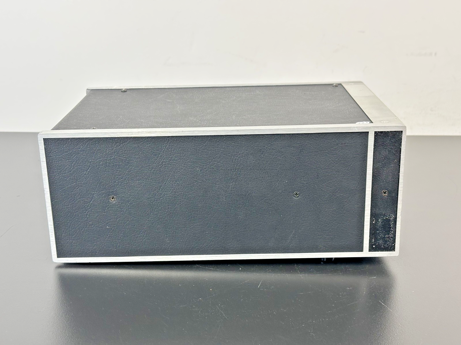 Gamma Scientific RS 3 Lamp Monitor & Control  Working2