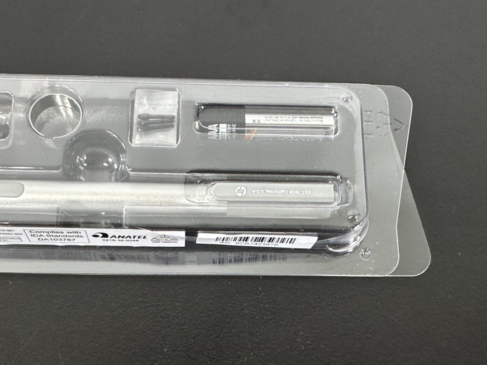 HP 839082 003 846410 001 Active Stylus Pen Silver w/ Accessories New Sealed2