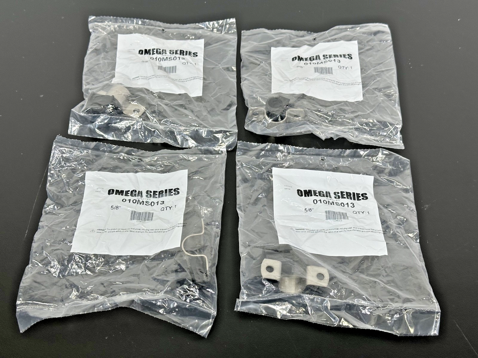 Lot of 4 Omega Series 010MS013 5/8" Vibration Dampening Tube Pipe Clamps New0