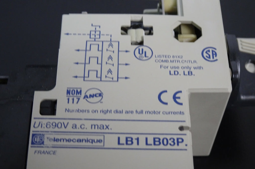 TELEMECANIQUE 24V MOTOR STARTER LB1 LB03P2