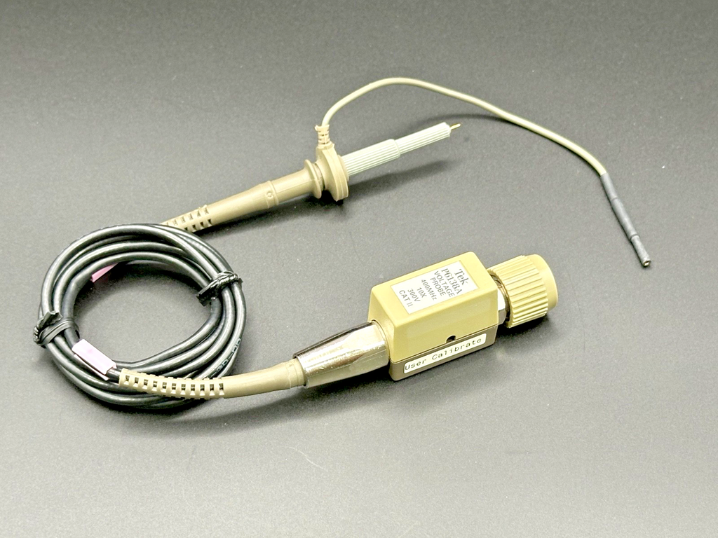 Tektronix P6138A 400MHz 10X Passive Voltage Oscilloscope Probe w/ Lead0