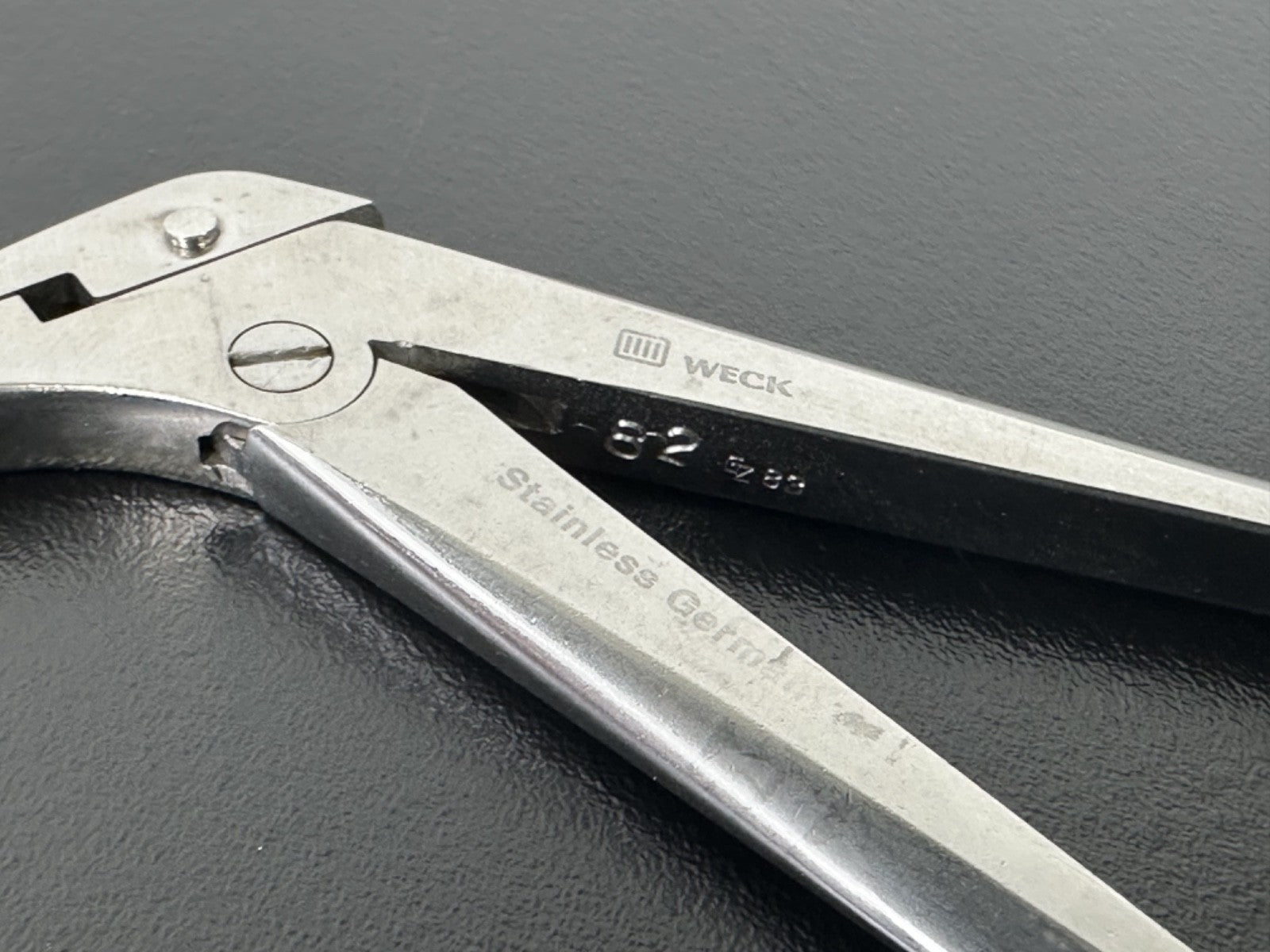WECK 390283 Stainless Germany Angled Endoscopic Grasping Forceps 823