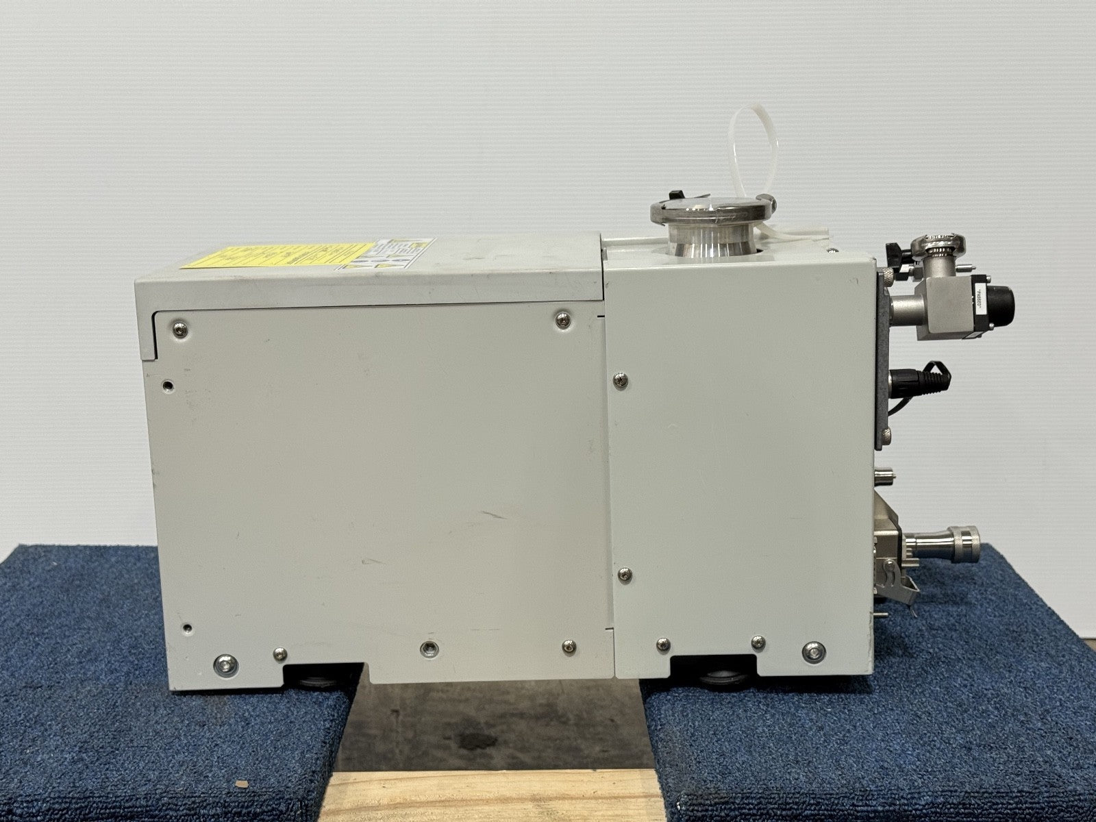 Edwards IXL 120N Dry Vacuum Pump Module IXL120 (Missing Front Cover)2