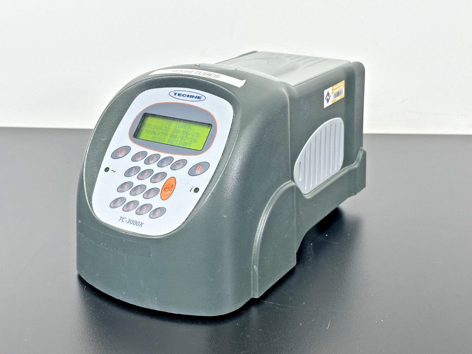 Techne TC 3000X Thermal Cycler FTC3X/05 PCR System 0.5m Block Powers On0