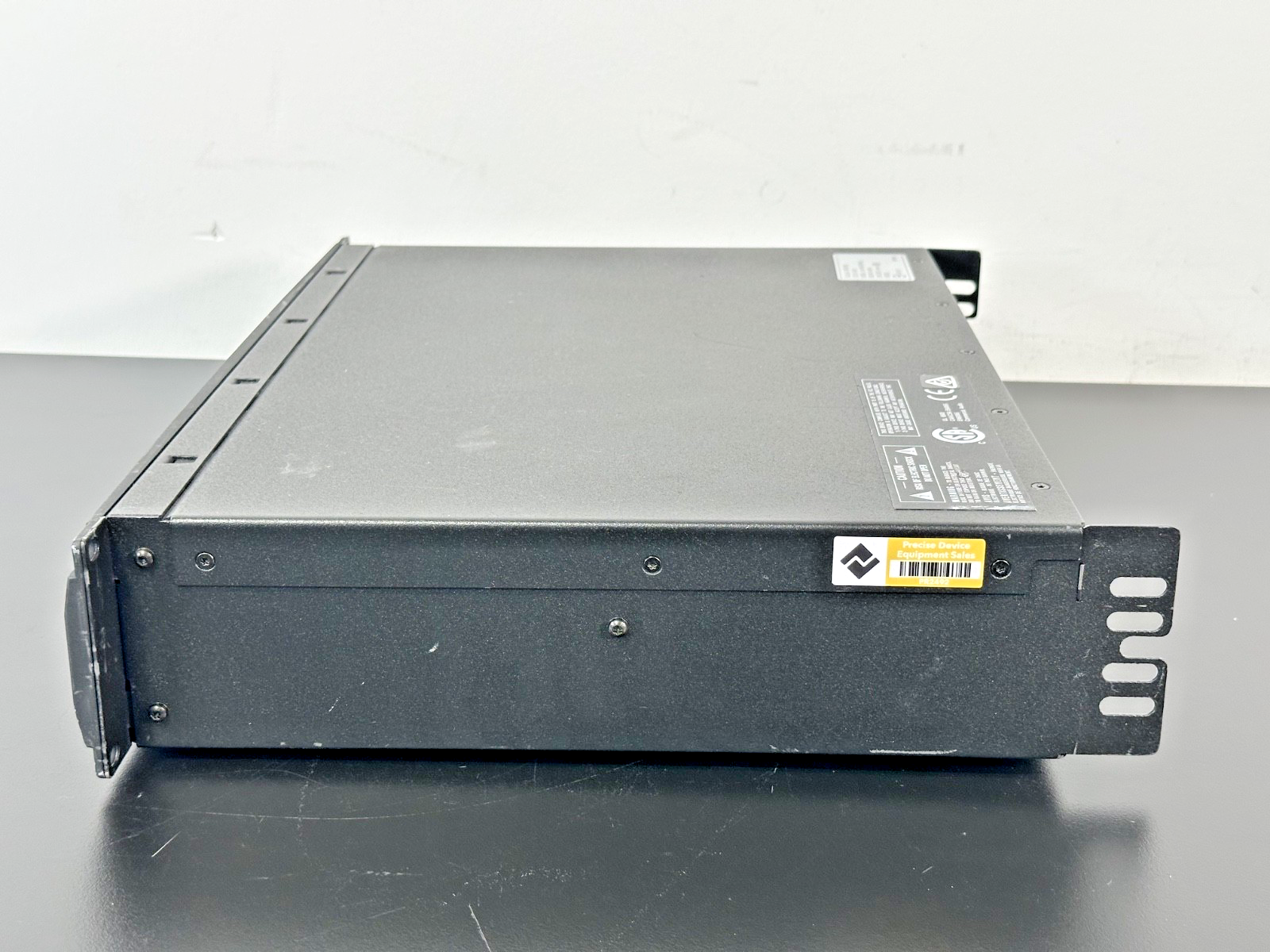 Crown DCi 8|300 DriveCore Install 8 Channel Rack Mount Power Amplifier5