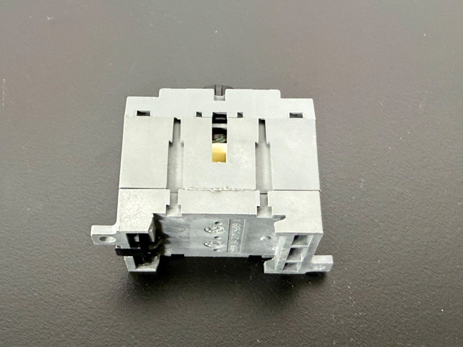 ABB OT25F3 Disconnect Switch 3 Pole 25A 600V IEC Rotary Switch2