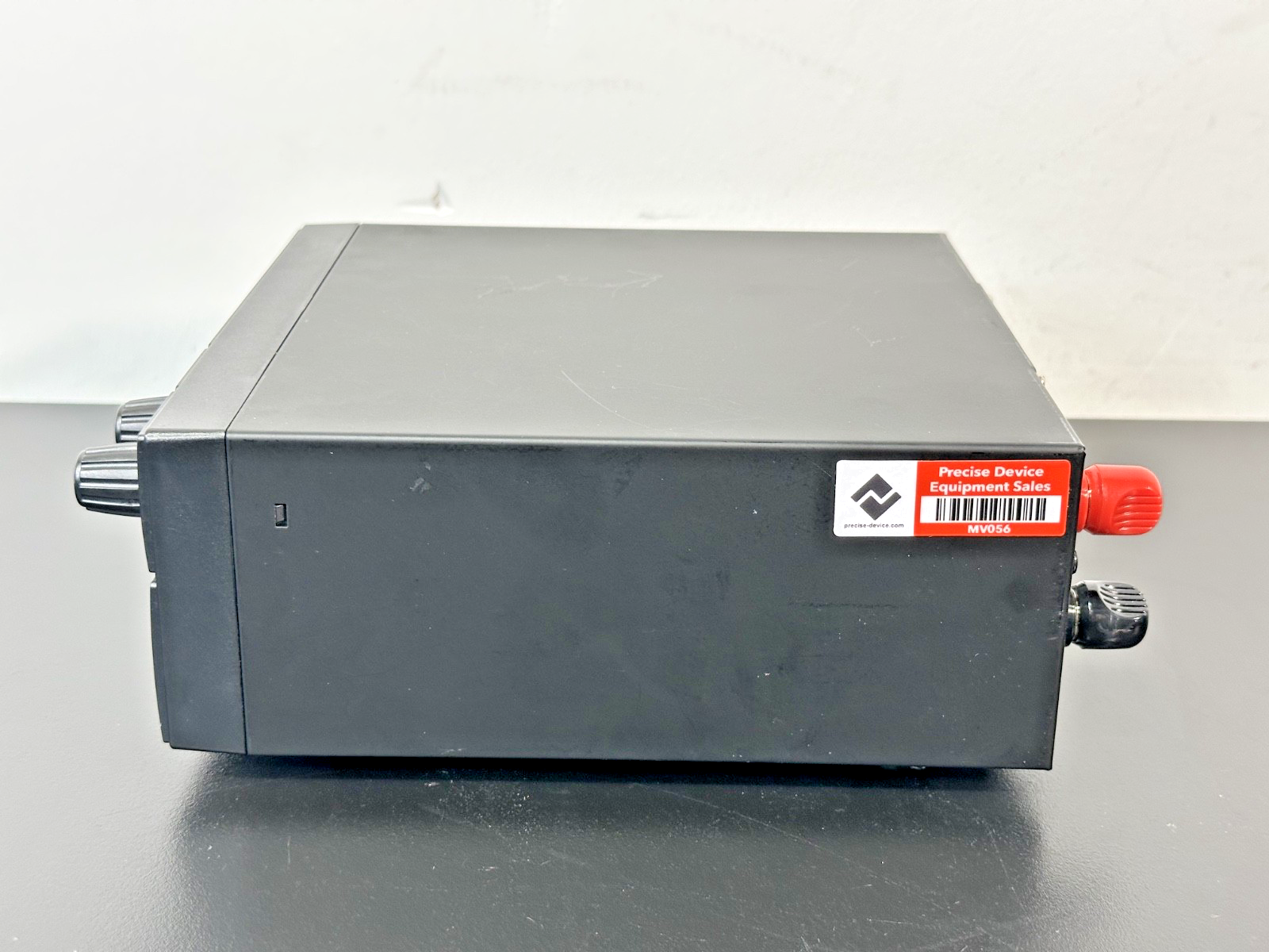 B&K Precision 1688B Switching DC Power Supply 1 18V 20A 360W Working3
