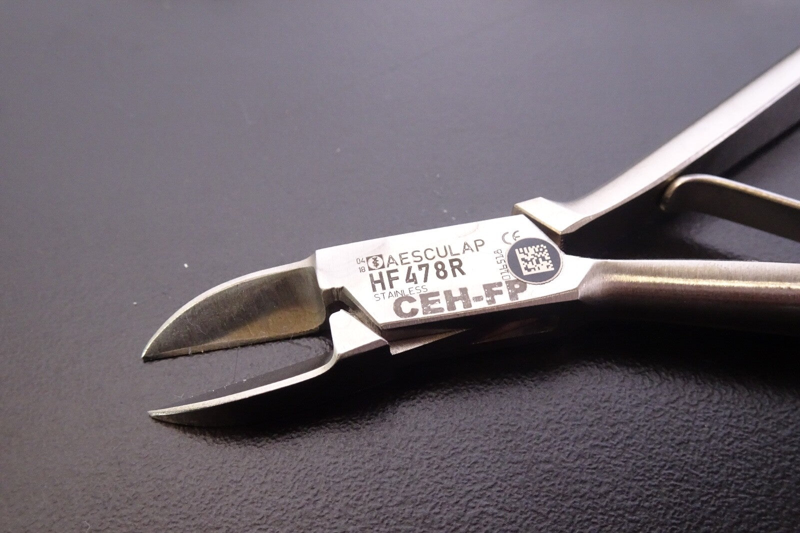 x2) AESCULAP HF478R Nail Forceps2