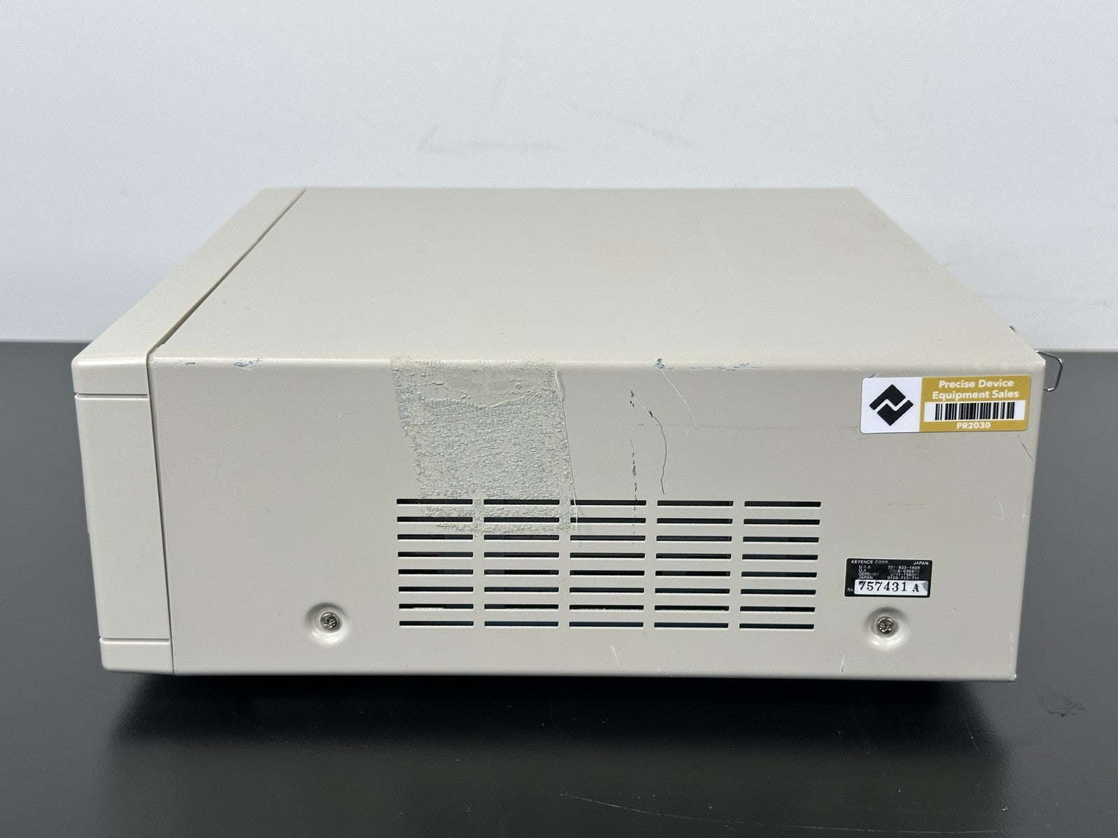 Keyence LC 2400A Laser Displacement Meter Controller Unit For Parts2