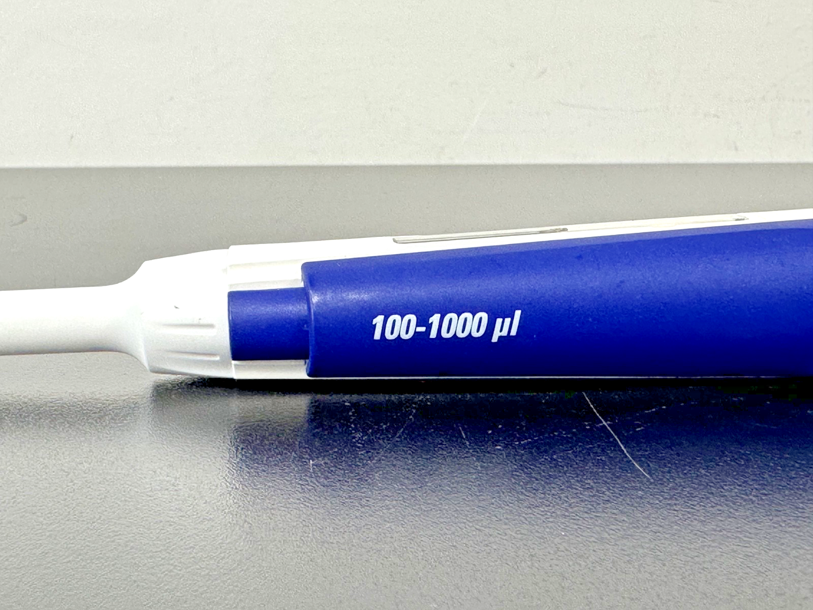 Fisherbrand Elite FBE01000 100 1000 µL Adjustable Single Channel Pipette2