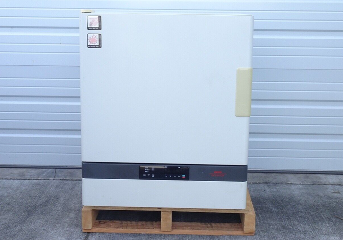 SANYO MIR 262 LAB INCUBATOR