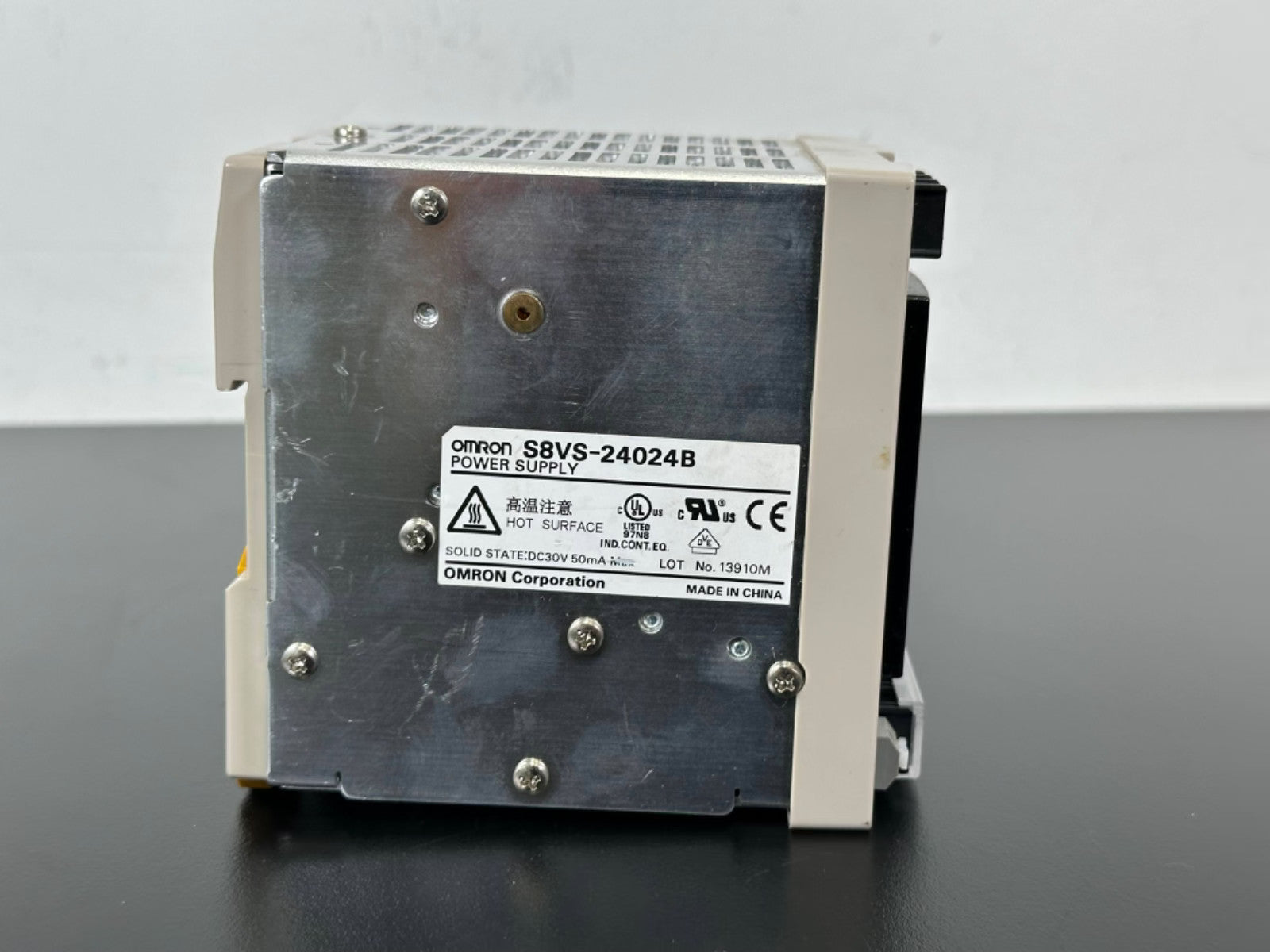Omron S8VS 24024B DIN Rail Switching Power Supply 24V DC 10A Used4