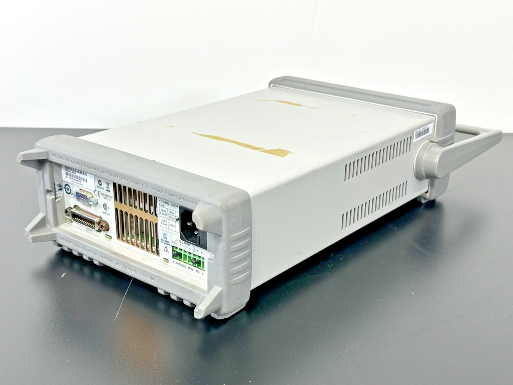 Agilent E3644A Programmable DC Power Supply 0 8Vdc 8A 0 20Vdc 4A6