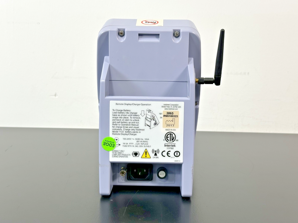 IRADIMED MRidium 3865 Wireless Remote Display Charger Powers On2
