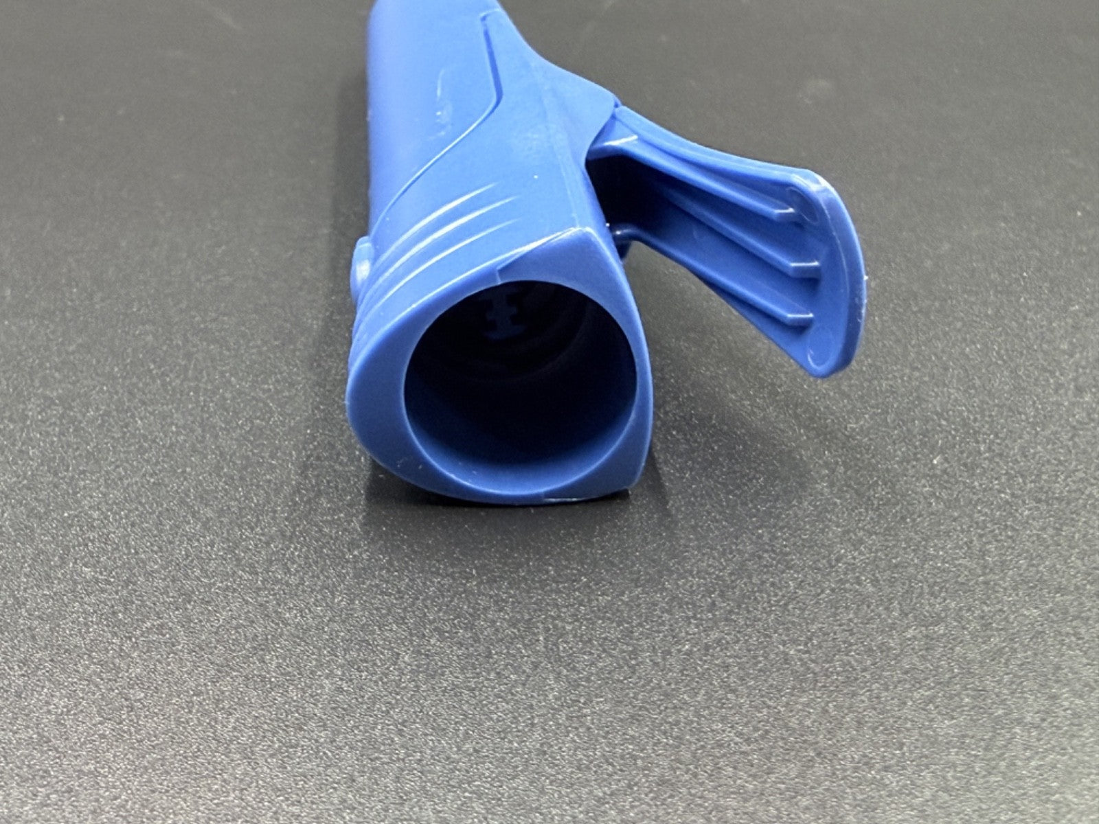 LENSPLY Reusable Spray Applicator Handle – Missing Nozzle – Used4