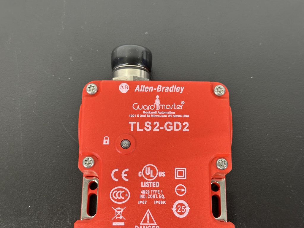 Allen Bradley Guardmaster TLS2 GD2 440G T27239 Safety Interlock Switch1