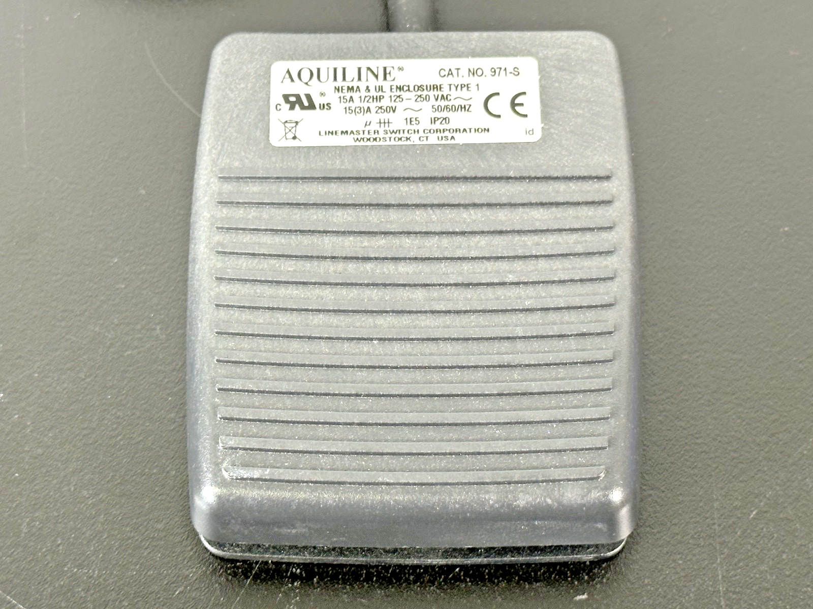 Linemaster Aquiline 971 S Momentary Foot Switch Pedal 15A 250VAC1