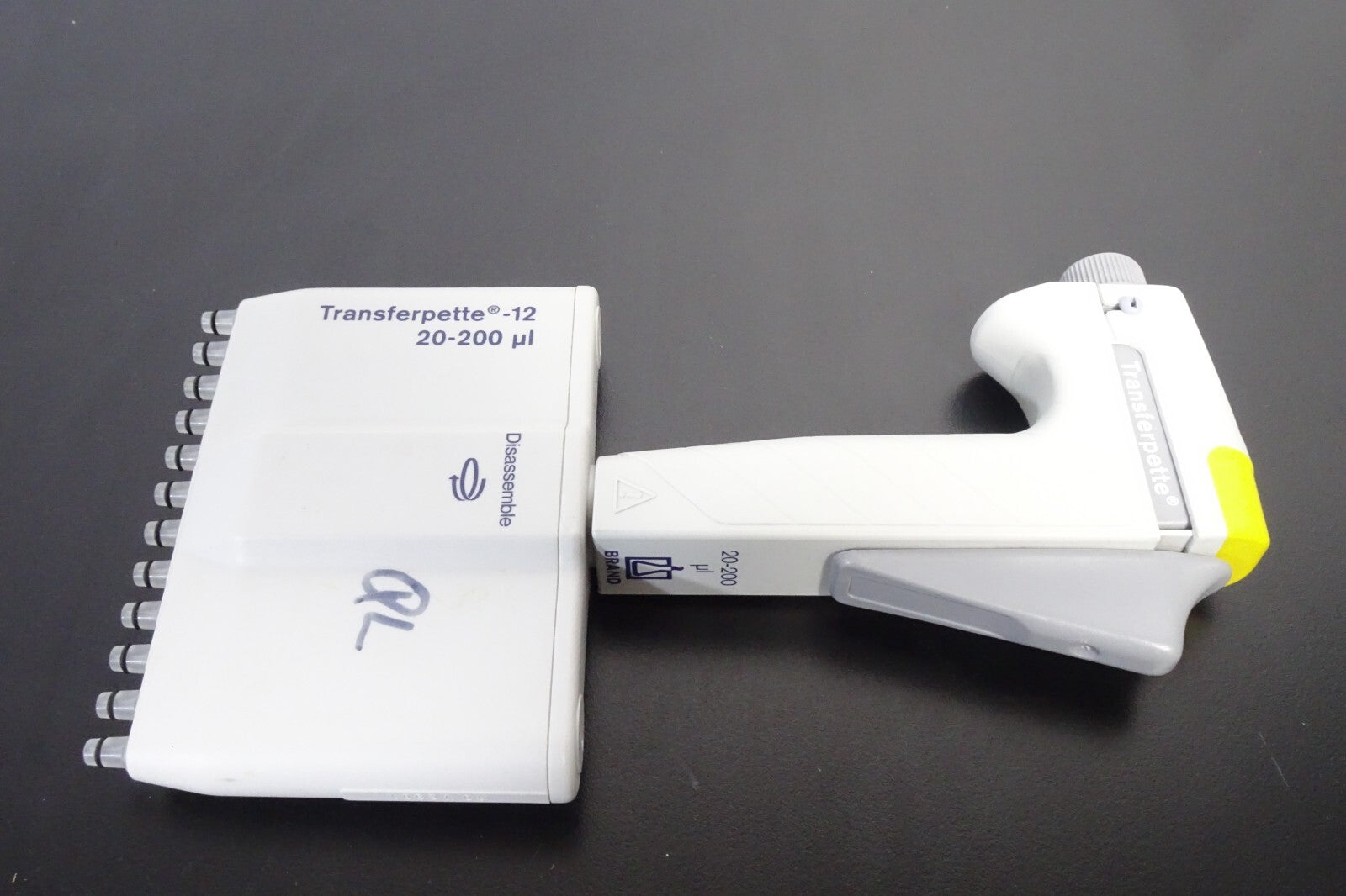 BrandTech Transferpette 12 Channel Manual Pipette 20 200uL5