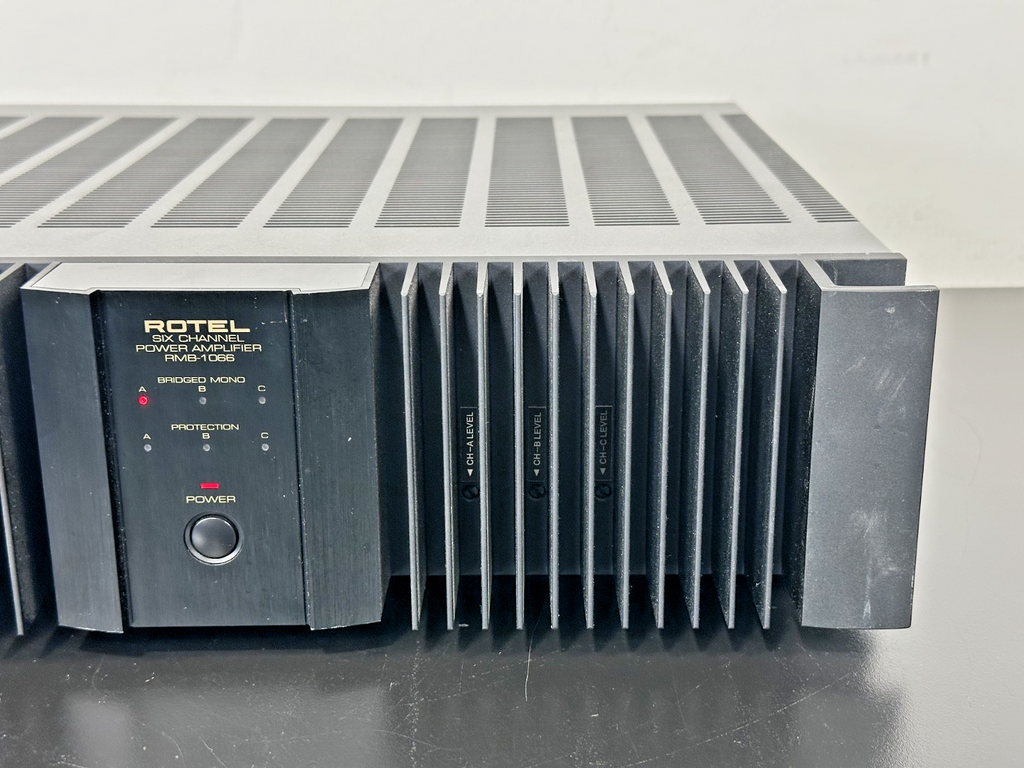 Rotel RMB 1066 Six Channel Class A/B Power Amplifier 60W Per Channel Working2