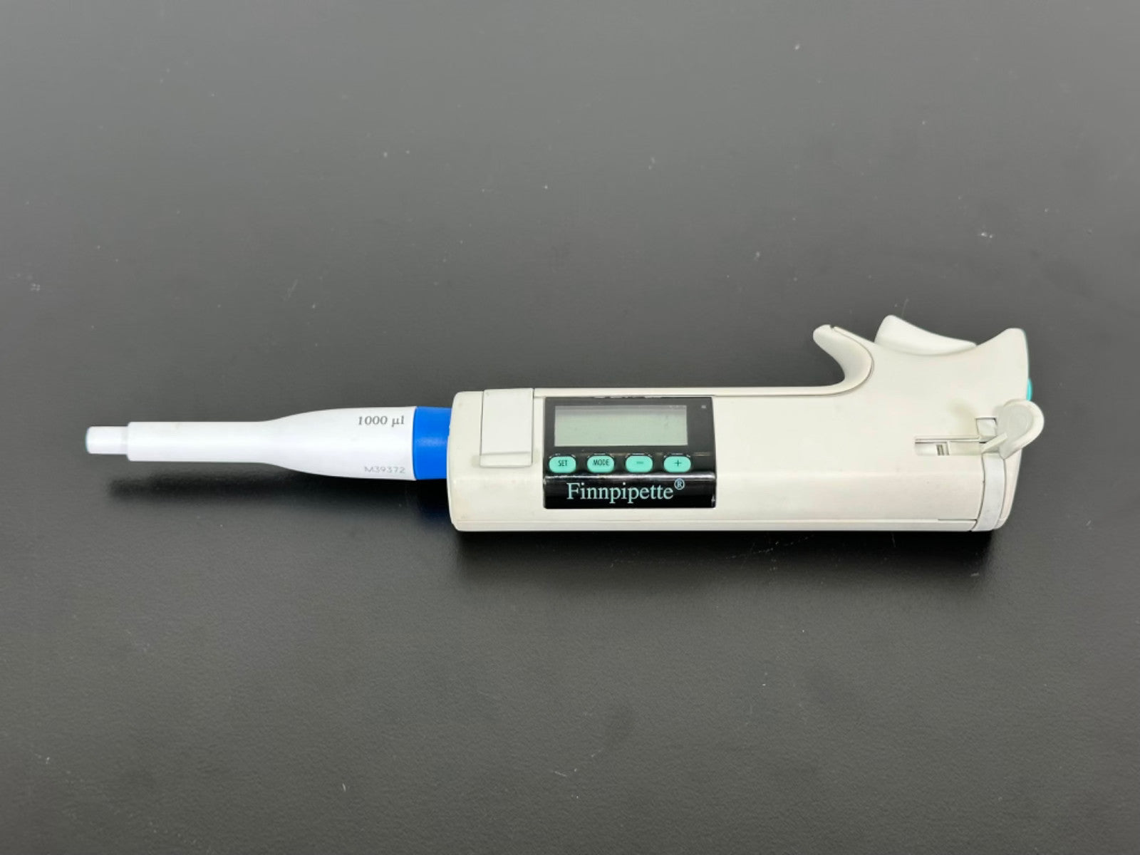 Finnpipette Electronic 1000uL Pipette Labsystems Digital Pipettor Parts Repair0