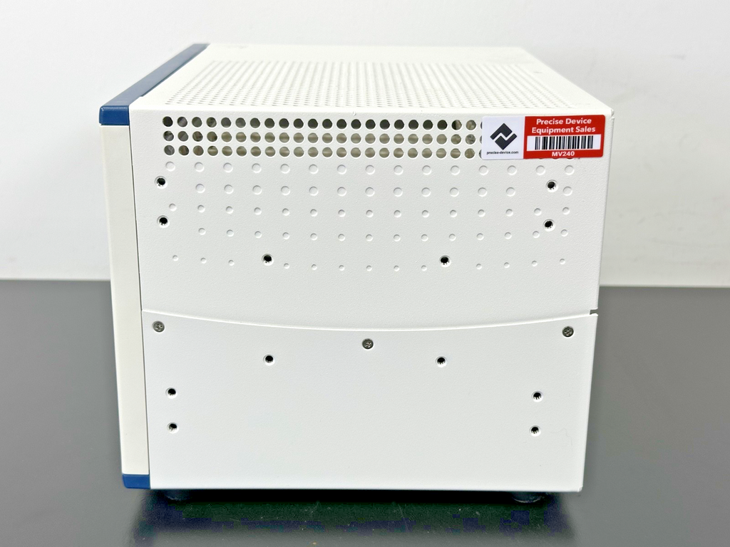 National Instruments NI PXIe 1073 5 Slot PXI Express Chassis Powers On Working5