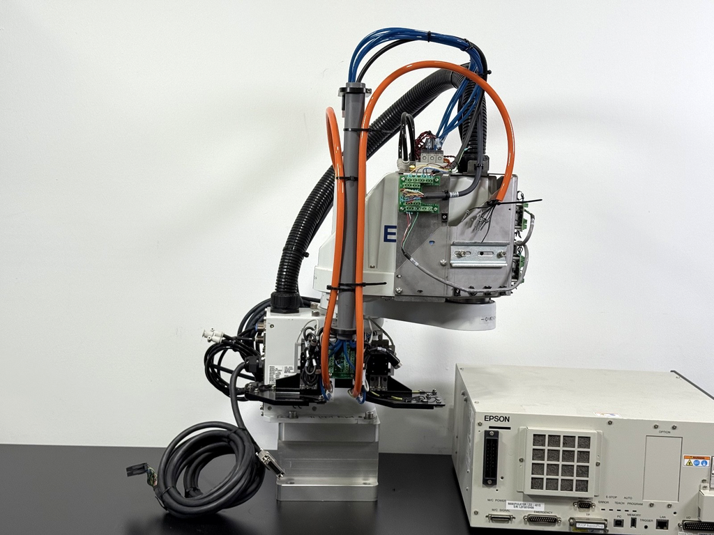 Seiko Epson LS3 401S 4 Axis SCARA Robot w/ RC90 Controller 200–240VAC2